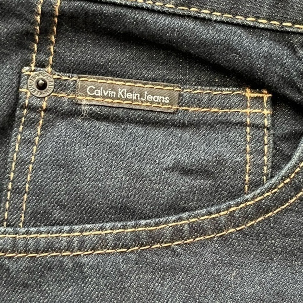 Calvin Klein Dark Wash Straight Cut Jeans NWT 38x30 - Picture 9 of 9